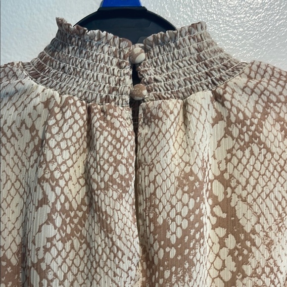 Express Brown Bishop Sleeve Dress Size Small - Picture 5 of 7